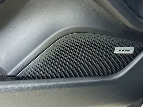 Used 2020 Porsche Taycan 4S w/ Premium Package image 19