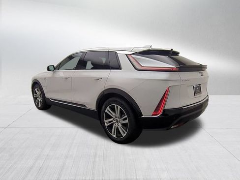 Certified 2024 Cadillac Lyriq Tech w/ Driver Assist Package AWD/4WD image 7