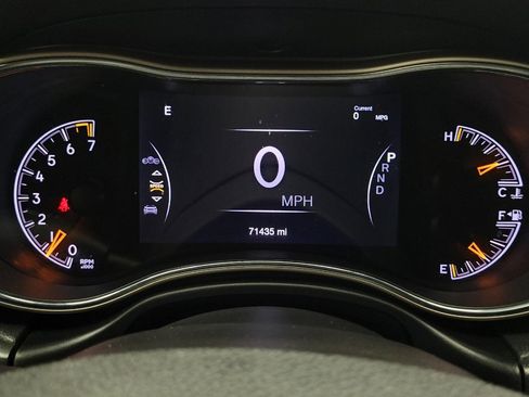 Used 2016 Jeep Grand Cherokee Limited AWD/4WD image 23