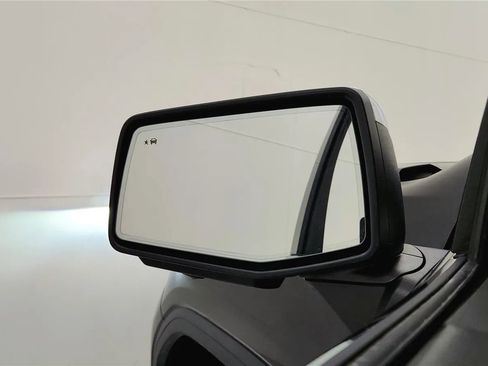 Used 2023 GMC Sierra 1500 SLT w/ SLT Premium Plus Package image 31