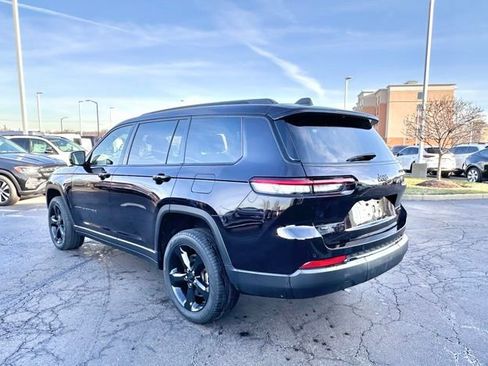 Used 2023 Jeep Grand Cherokee L Limited w/ Black Appearance Package image 6