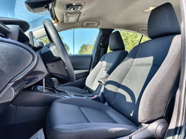 Used 2024 Toyota Corolla LE FWD image 11