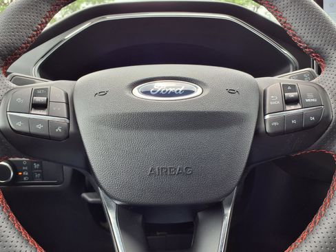 Used 2024 Ford Escape ST-Line w/ Tech Pack #1 AWD/4WD image 16