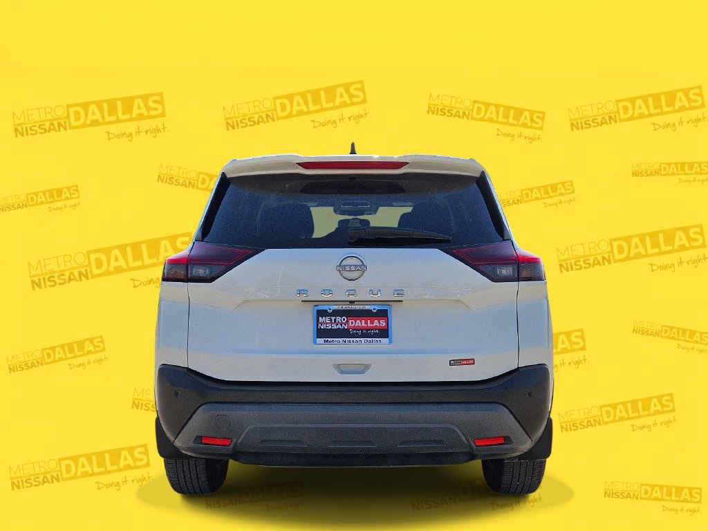 Used 2023 Nissan Rogue S FWD image 3