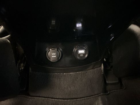 Used 2022 Kia Sorento SX image 16