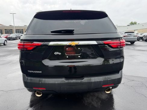 Used 2023 Chevrolet Traverse LS FWD image 8