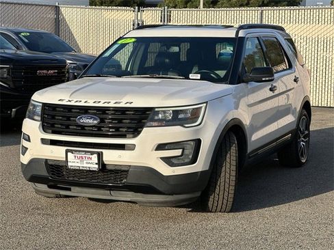 Used 2017 Ford Explorer Sport image 8