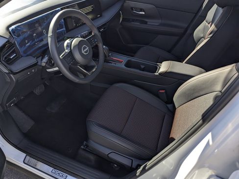 New 2026 Nissan Kicks SR w/ Illumination Package image 9