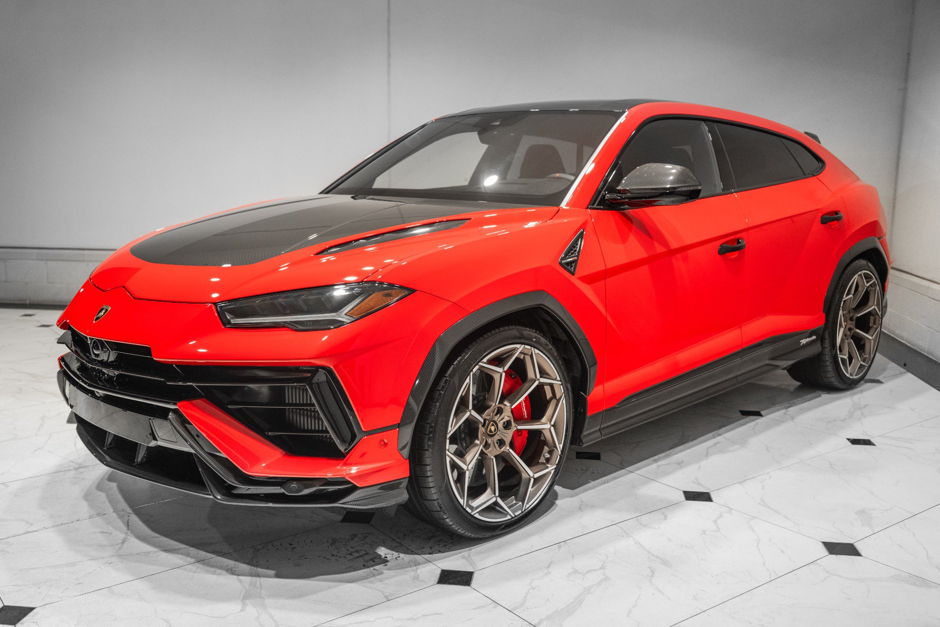 Used 2024 Lamborghini Urus Performante AWD/4WD image 5