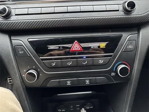 Used 2018 Hyundai Elantra Sport image 19