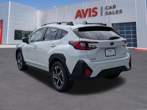 Used 2025 Subaru Crosstrek 2.5i Premium AWD/4WD image 9