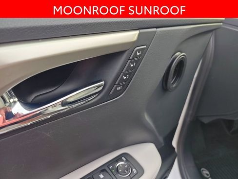 Used 2021 Lexus RX 350L Premium w/ Premium Package AWD/4WD image 6