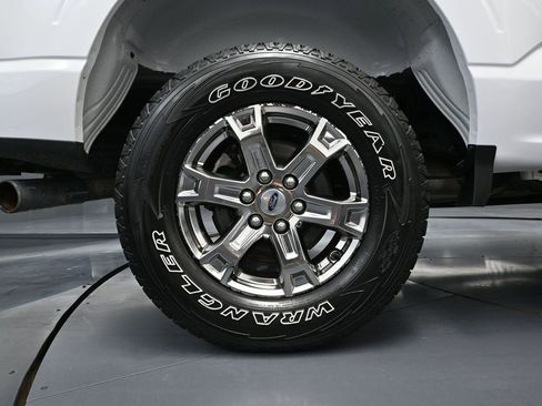 Used 2021 Ford F150 XLT w/ Equipment Group 302A High image 17