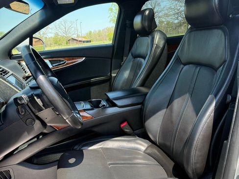 Used 2020 Lincoln Nautilus Reserve w/ Equipment Group 202A image 13