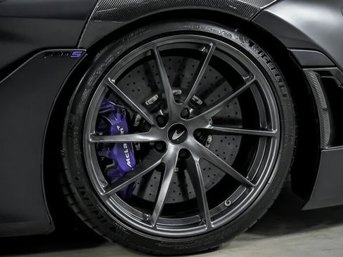 Used 2019 McLaren 720S RWD image 19