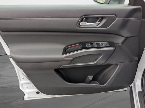New 2026 Nissan Pathfinder SL AWD/4WD image 31