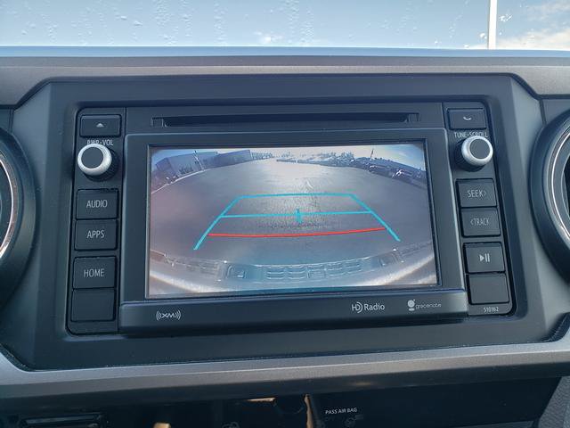 Used 2018 Toyota Tacoma SR5 AWD/4WD image 17