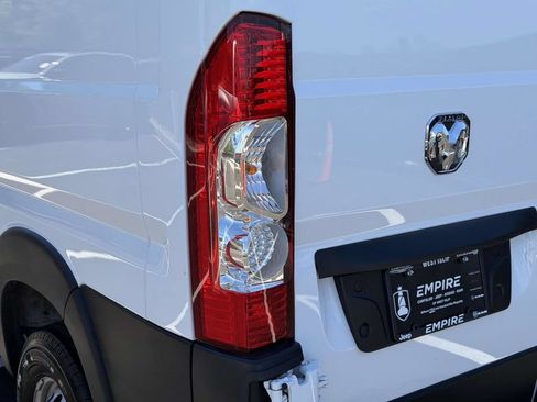 Used 2026 RAM ProMaster 2500 w/ Convenience Group FWD image 14