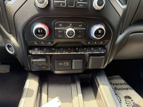 Used 2023 GMC Sierra 2500 AT4 w/ AT4 Premium Plus Package AWD/4WD image 19