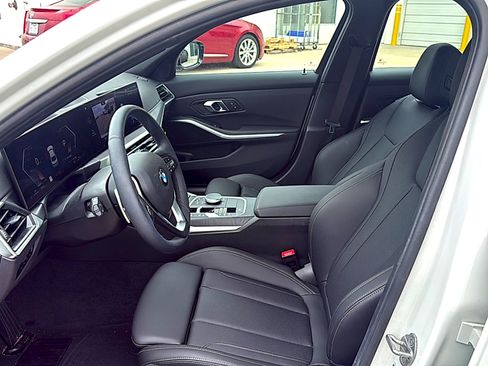 Used 2024 BMW 330i Sedan w/ Premium Package RWD image 7