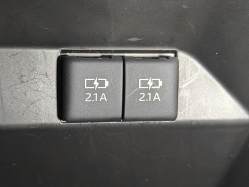 Used 2020 Toyota Camry XSE image 47