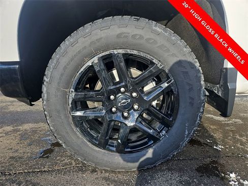 Used 2022 Chevrolet Silverado 1500 Custom Trail Boss image 32
