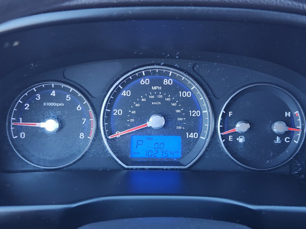 Used 2010 Hyundai Santa Fe GLS AWD/4WD image 7