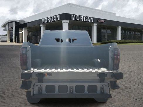 New 2026 GMC Sierra 2500 AT4 w/ AT4 Premium Plus Package AWD/4WD image 8