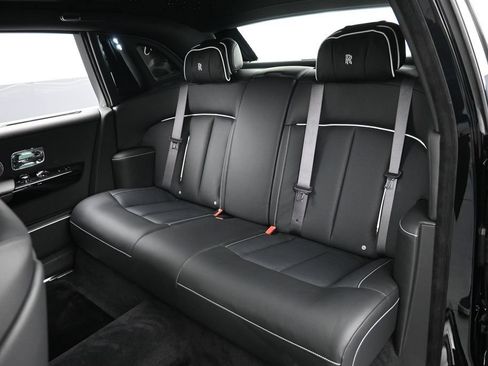 New 2027 Rolls-Royce Phantom Extended Wheelbase RWD image 24