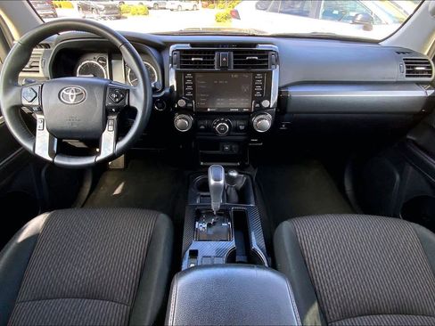 Used 2024 Toyota 4Runner TRD Off-Road image 15