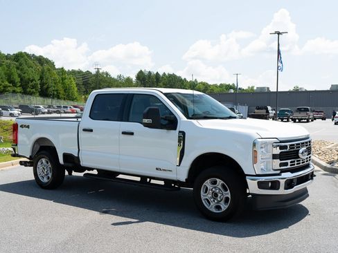 Used 2026 Ford F250 XLT AWD/4WD image 12