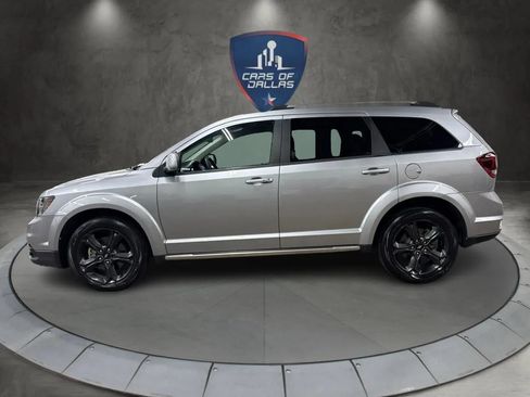 Used 2018 Dodge Journey Crossroad w/ Popular Equipment Group FWD image 2