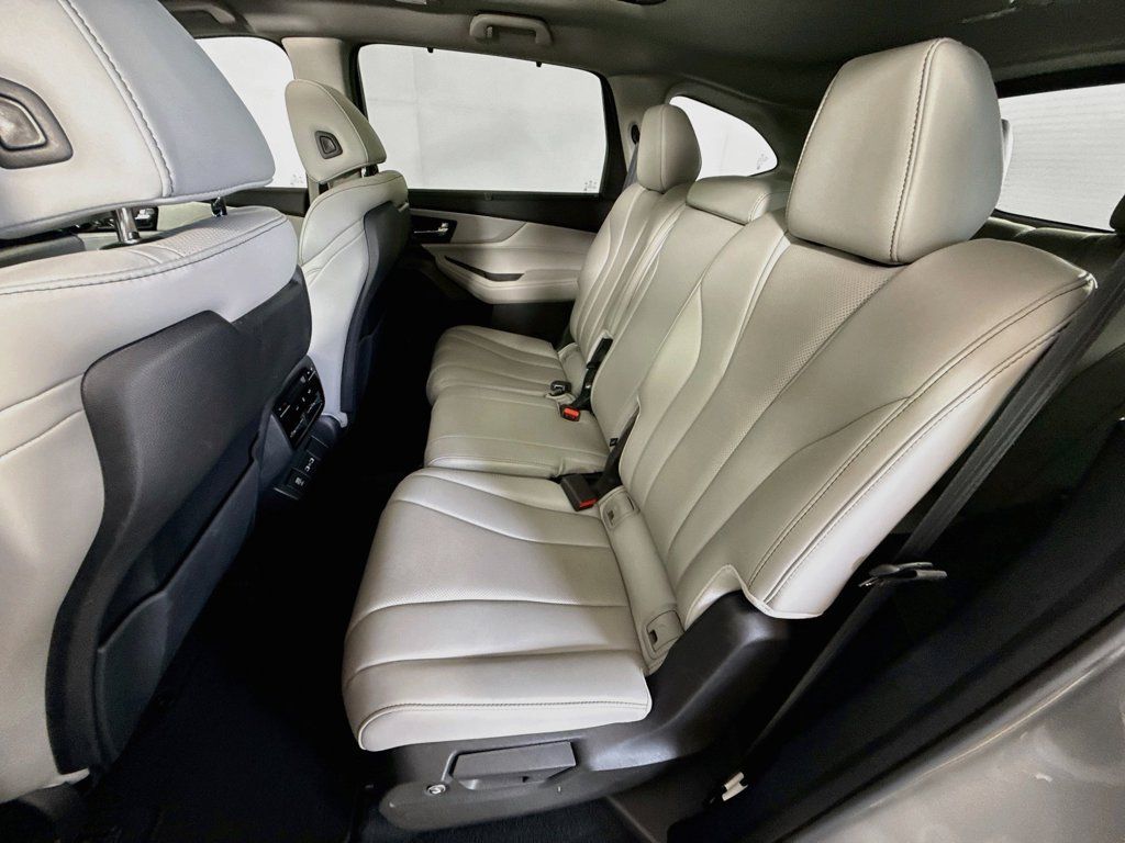 Used 2023 Acura MDX w/ Technology Package FWD image 24