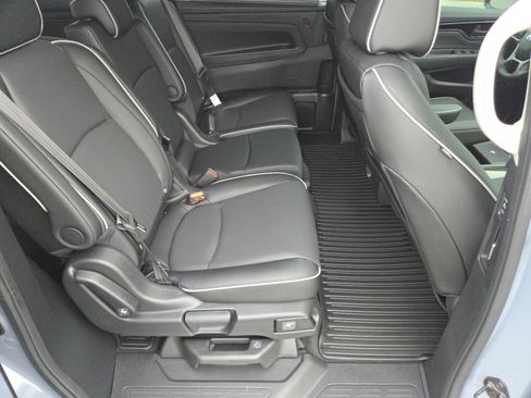 New 2026 Honda Odyssey Touring image 24