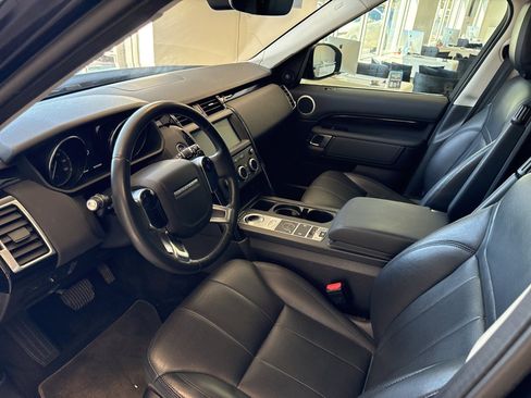 Used 2019 Land Rover Discovery SE AWD/4WD image 10