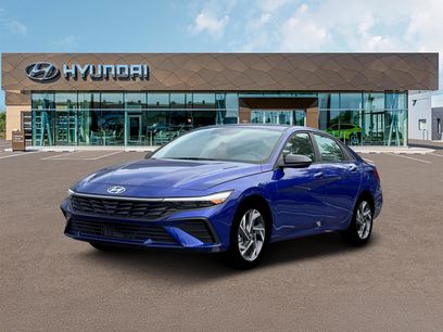 New 2025 Hyundai Elantra SEL