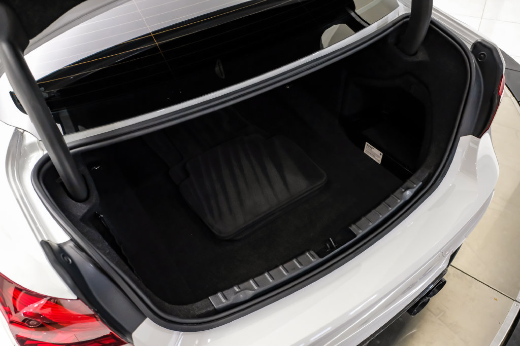 Used 2018 BMW M3 RWD image 49