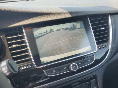 Used 2021 Buick Encore Preferred w/ Safety Package II FWD image 17