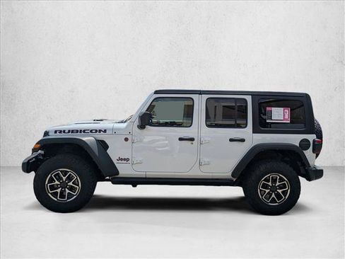 Used 2024 Jeep Wrangler Unlimited Rubicon w/ Technology Group AWD/4WD image 8