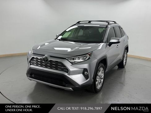 Used 2019 Toyota RAV4 Limited w/ Cold Weather Package AWD/4WD image 1