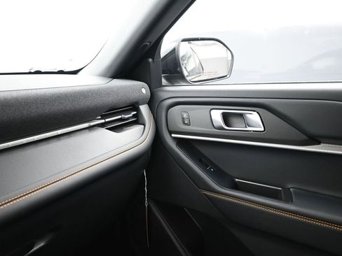 New 2026 Ford Explorer Tremor w/ Tremor Convenience Package image 17