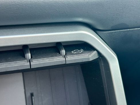 Used 2025 Toyota Tundra Platinum image 36