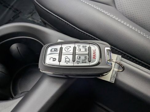 New 2026 Chrysler Voyager LX image 19