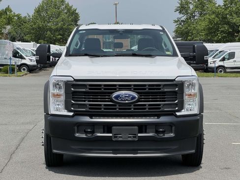 New 2025 Ford F550 4x4 Crew Cab Super Duty image 6