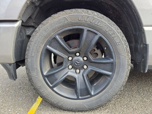 Used 2020 RAM 1500 Big Horn AWD/4WD image 10