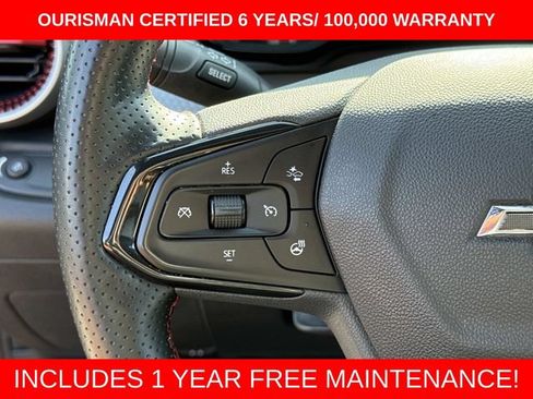 Used 2024 Chevrolet Trax RS FWD image 28