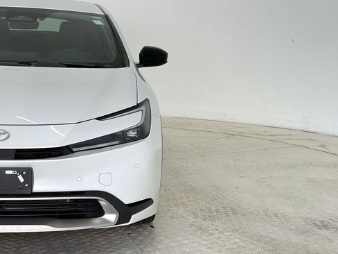 Used 2024 Toyota Prius Prime FWD image 11