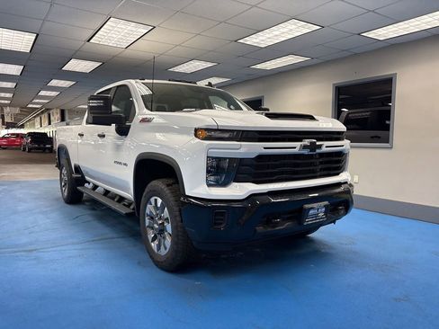 New 2026 Chevrolet Silverado 2500 Custom w/ Custom Value Package AWD/4WD image 1