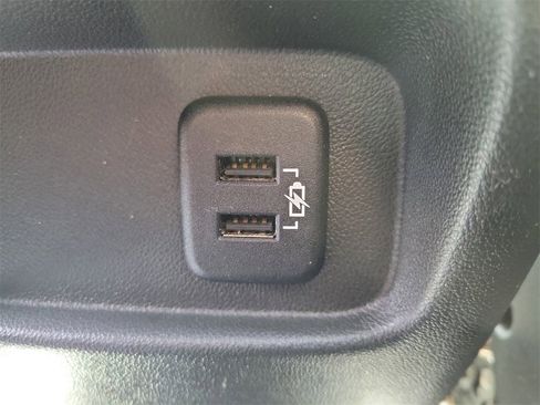 Used 2017 Cadillac XT5 Luxury image 15