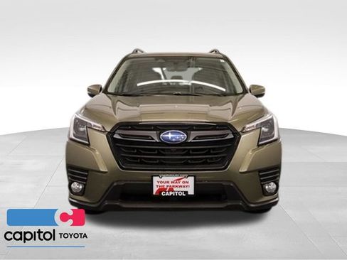 Used 2023 Subaru Forester Limited AWD/4WD image 6